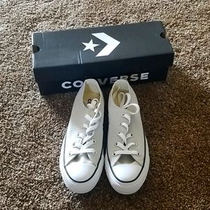 Womens converse size 6
